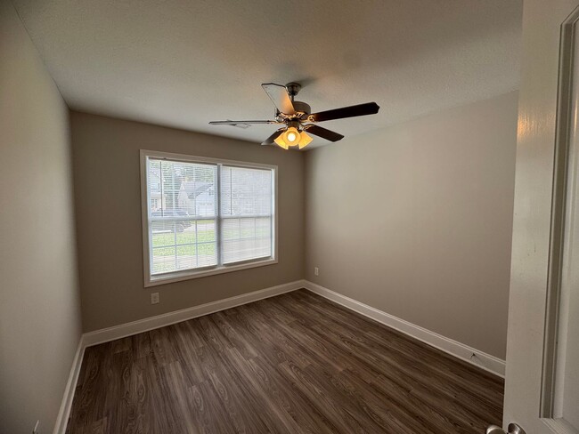 Building Photo - Gorgeous Single Family Home