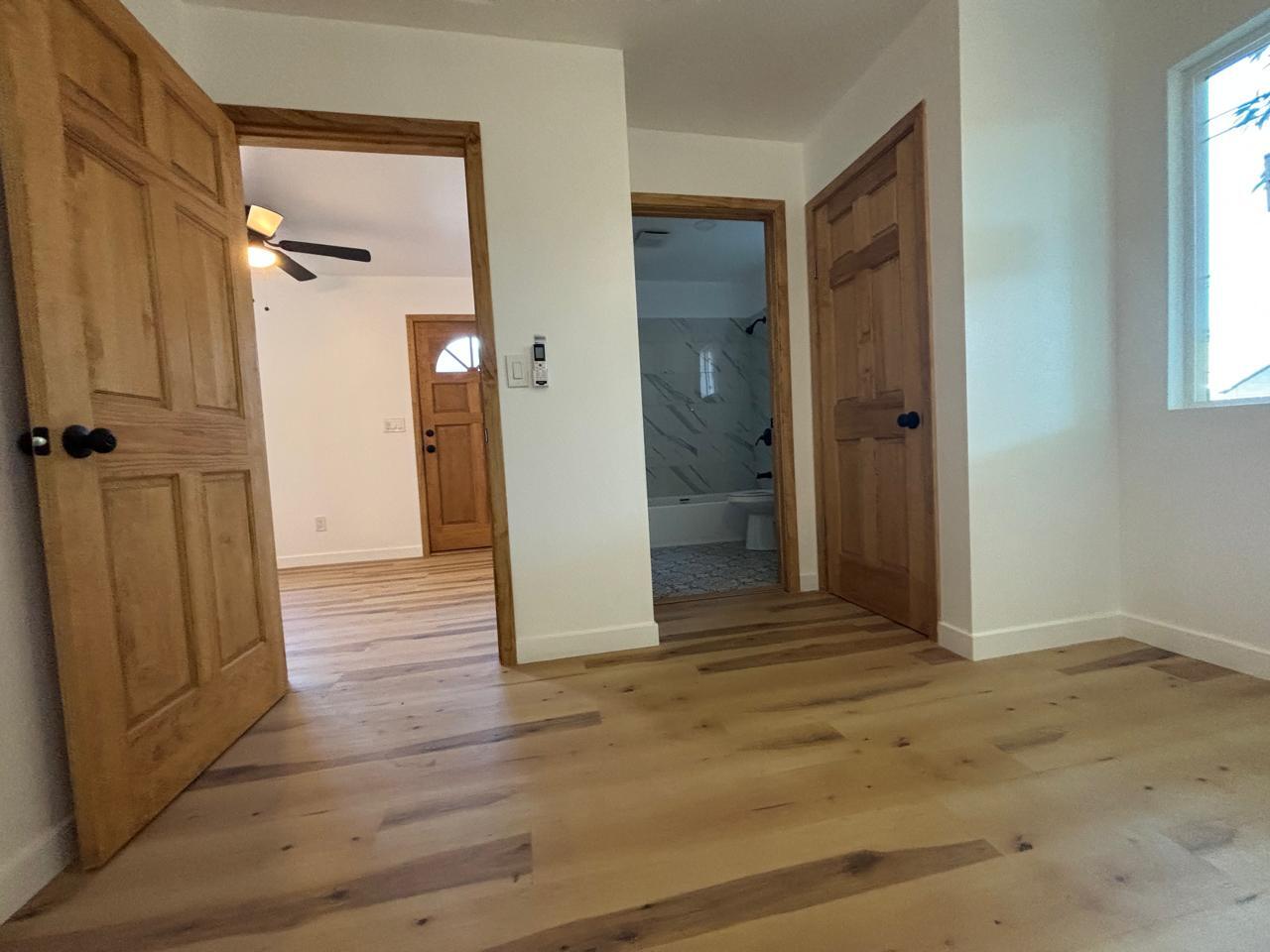Building Photo - 526 W 49th St