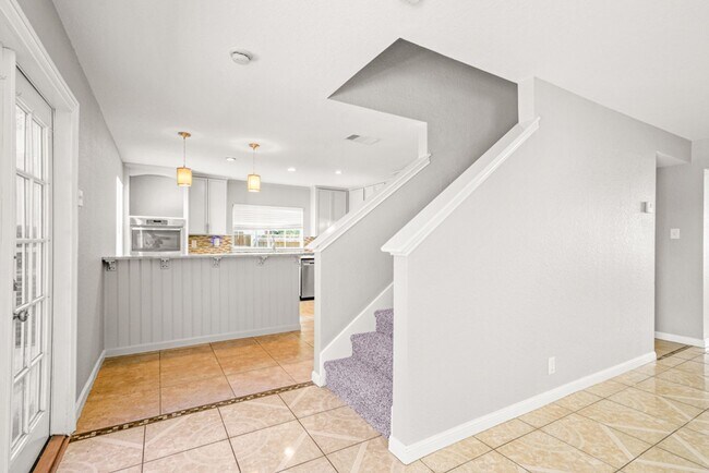 Building Photo - Four Bedroom Rental in Bridgewood!