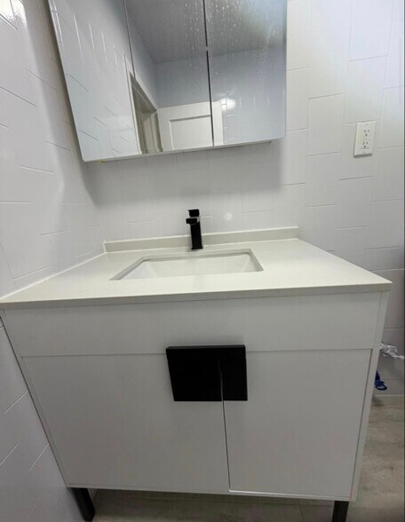 Building Photo - 62-44 80th St