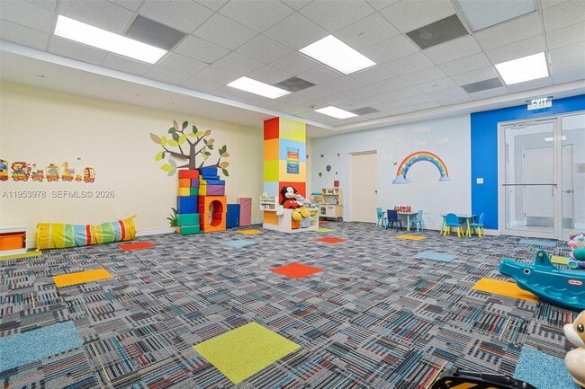 Building Photo - 801 Brickell Key Blvd