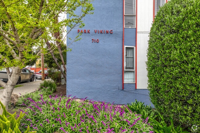 Building Detail - Park Viking