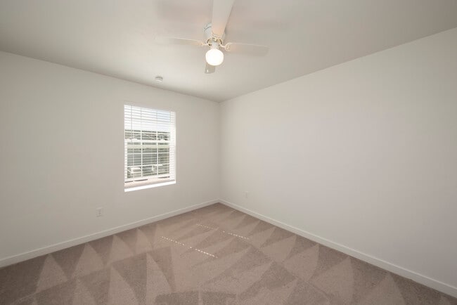 Building Photo - 11144 Maroon Bells Dr