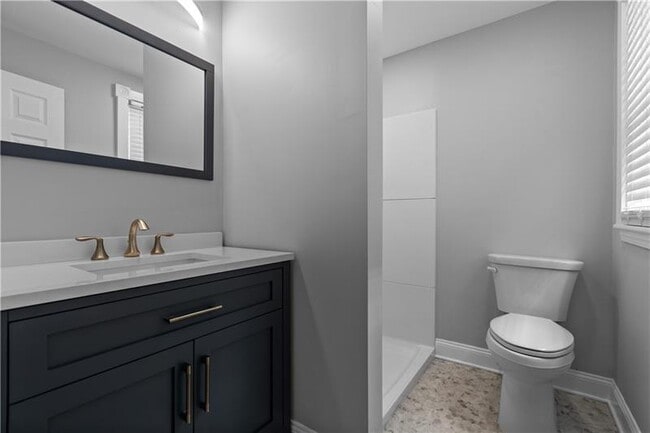 Building Photo - 616 Highland Ave