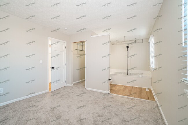 Building Photo - 2909 Gentry Ln