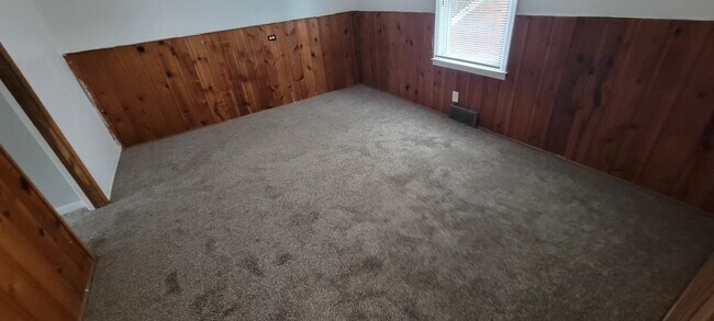 Building Photo - 9901 Yorkshire Rd