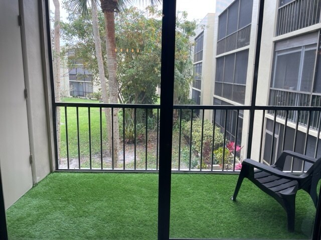 Building Photo - 5160 Las Verdes Cir