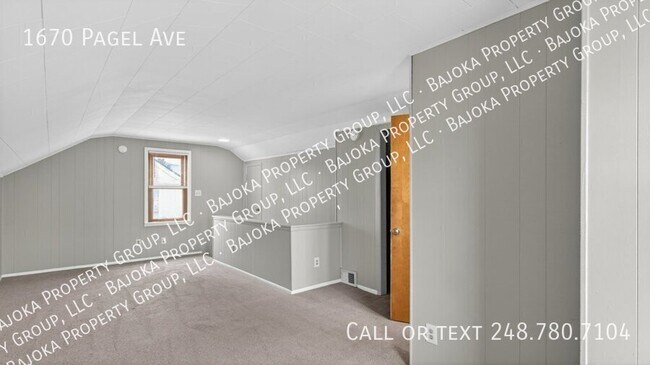 Building Photo - 1670 Pagel Ave