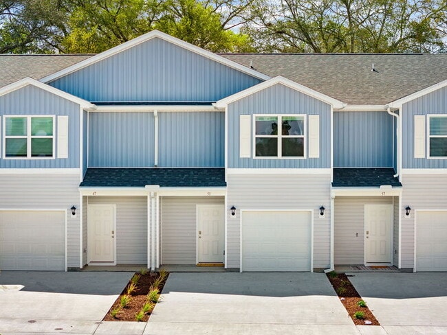 Building Photo - 51 S Main Deck Dr