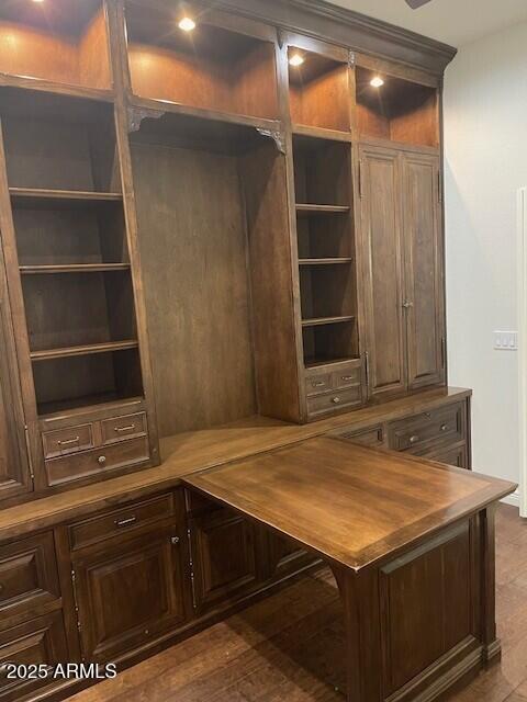 Building Photo - 1038 S Roca St