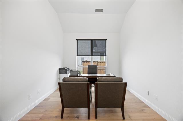Building Photo - 4411 Silver Spur Dr