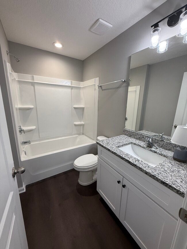 Building Photo - 117 Bass Ln