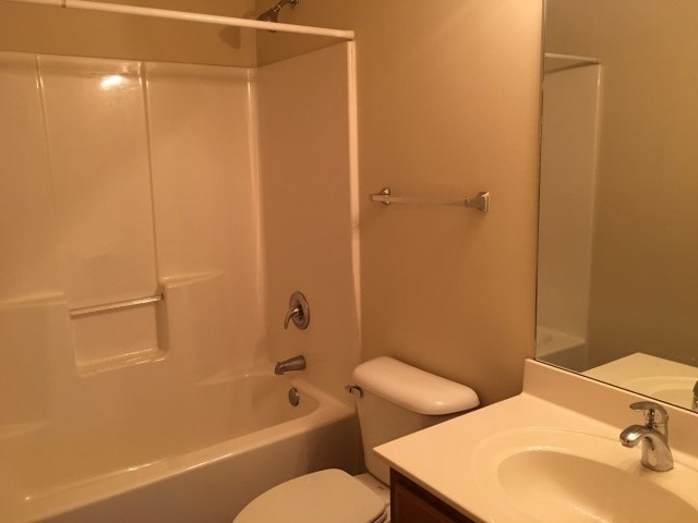 Building Photo - 4010 Farmville Ct