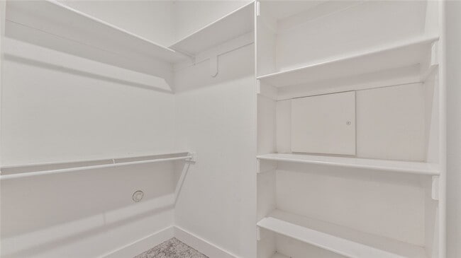 Building Photo - 334 W Kinniburgh Dr