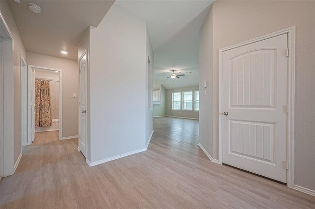 Building Photo - 3715 Butterfly Breeze Ln