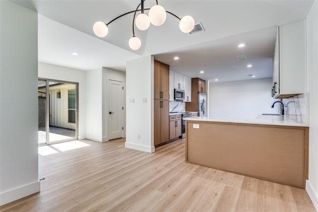 Building Photo - 200 Trellis Pl