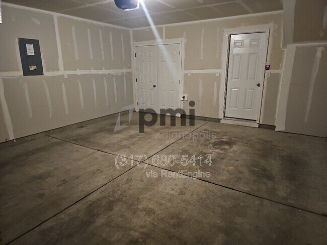 Building Photo - 2948 W New York St