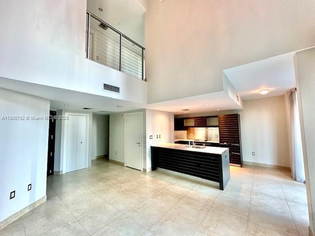 Building Photo - 200 Biscayne Blvd Way