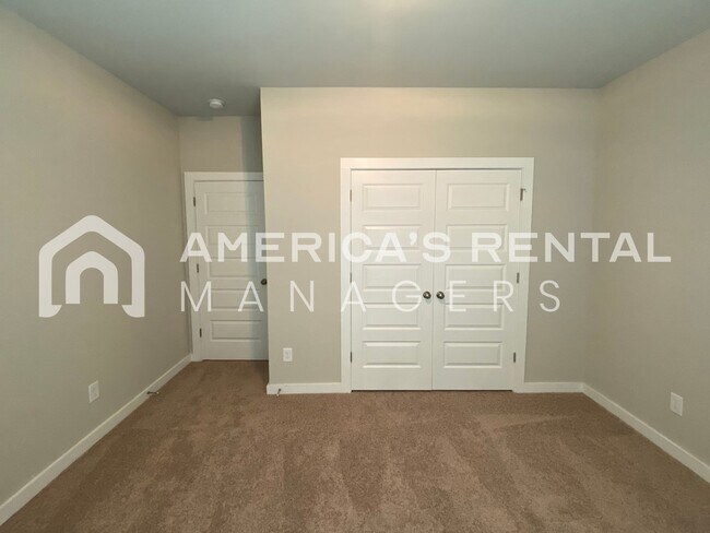 Building Photo - 170 Ridgeview Cir