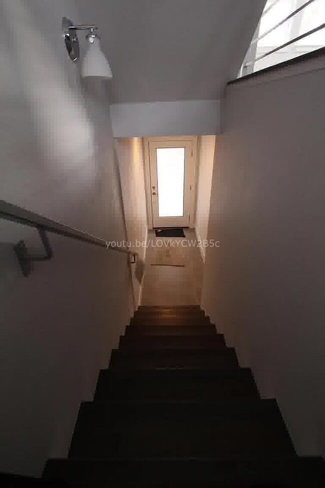 Building Photo - 1919 W 46th Ave