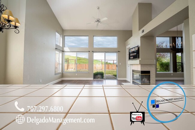 Building Photo - Benicia! Large 3 bd/2 bath