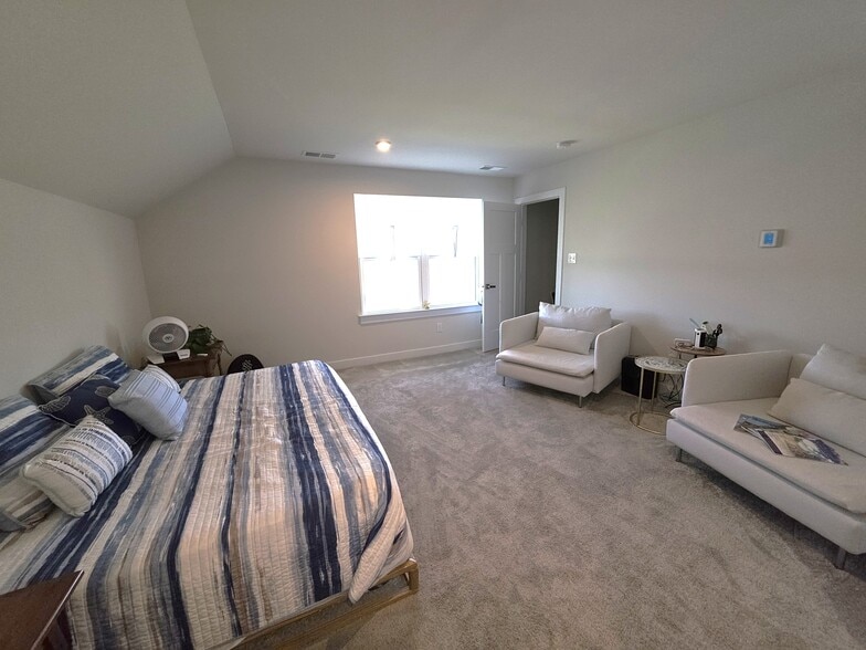 Building Photo - 28050 Purple Martin Cir