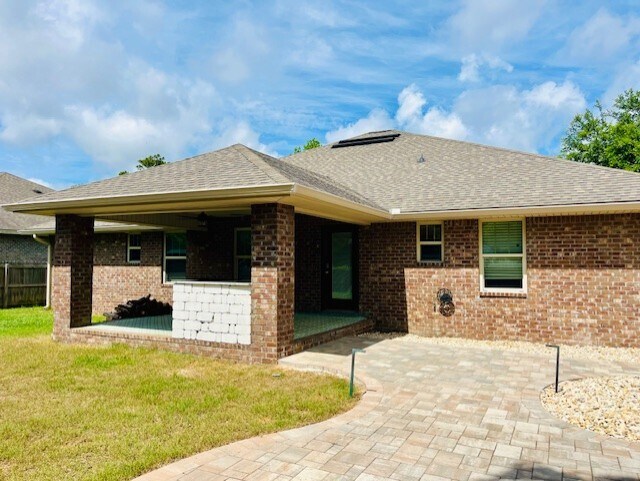 Building Photo - 3172 Hickory St