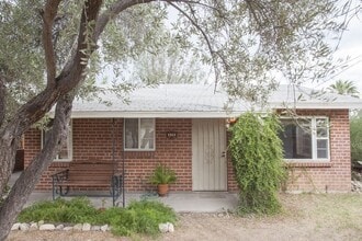 Building Photo - 2316 N Richey Blvd