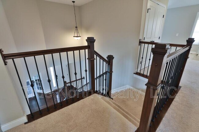 Building Photo - 1412 Leesland Dr