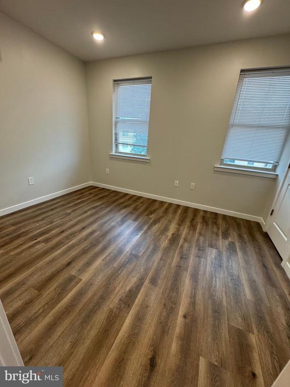 Building Photo - 707 N 40th St