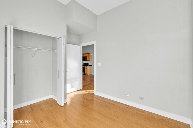 Building Photo - 1 S Leavitt St