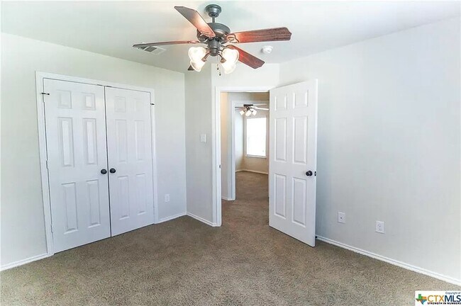 Building Photo - 1023 Sugar Brook Dr