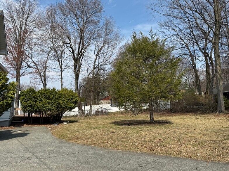 Building Photo - 238 Claremont Ave