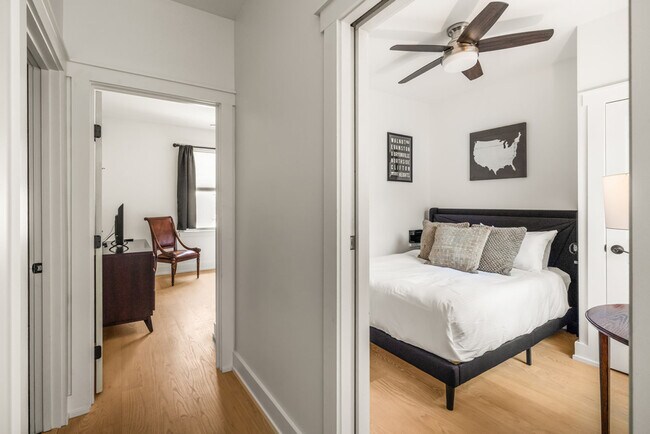 Building Photo - 1408 Pleasant St