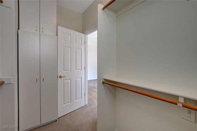 Building Photo - 9420 San Laguna Ct