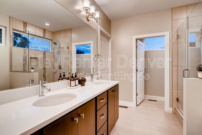 Building Photo - 3870 Shoshone St