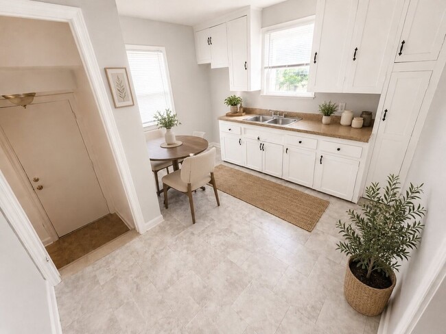 Building Photo - Spacious 3-Bedroom Home Ready for Move-In