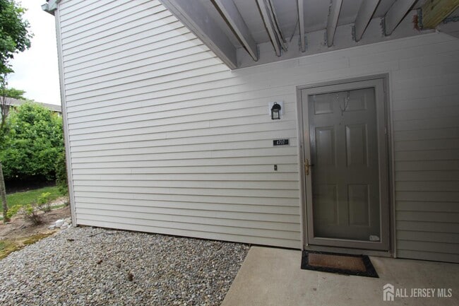 Building Photo - 4707 Ravens Crest Dr