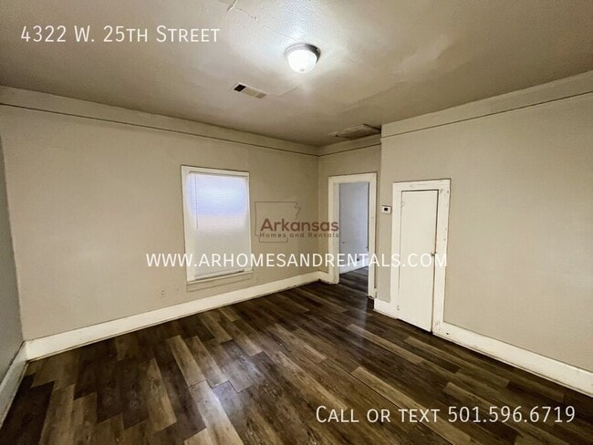 Building Photo - 4322 W 25th St