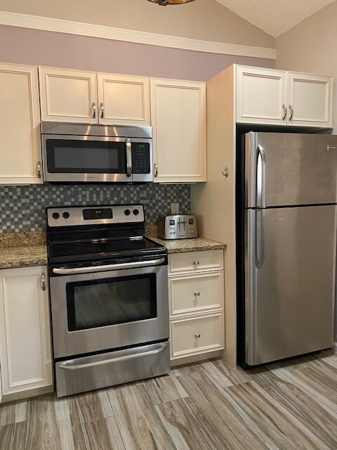 Building Photo - 416 Buttonwood Pl