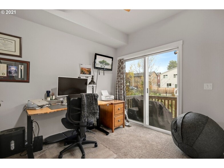 Building Photo - 17859 SW Rudolph Ln