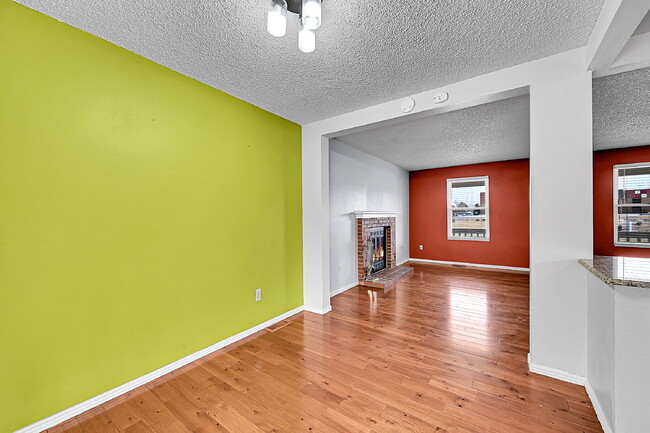 Building Photo - $2,200.95, $300 off the first month's rent, 4 Beds - 2 Bath, Single Family Home in Colorado Sprin...