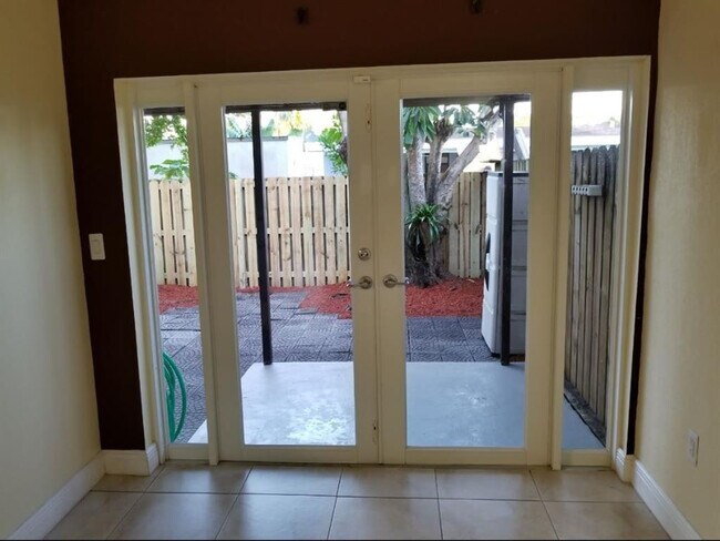 Building Photo - 3680 SW 59th Ave