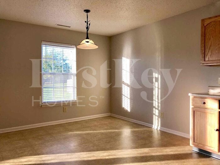 Building Photo - 4152 Tahoe Ct
