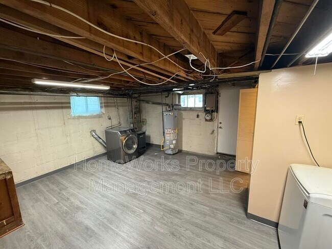 Building Photo - 125 Cherrydell Rd