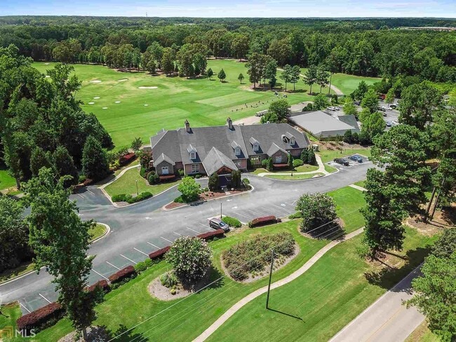 Building Photo - 2481 Lake Erma Dr