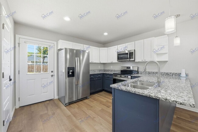 Building Photo - 852 Sims Legacy Ln