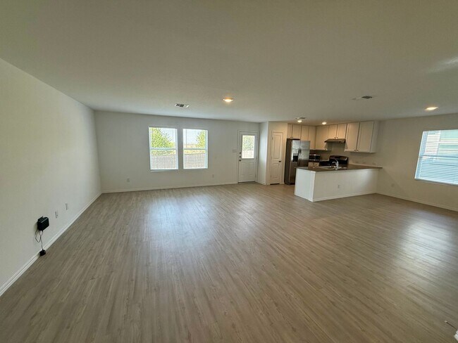 Building Photo - 6679 Cibolo Springs
