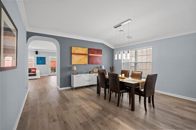 Building Photo - 16711 Canyon Whisper Dr