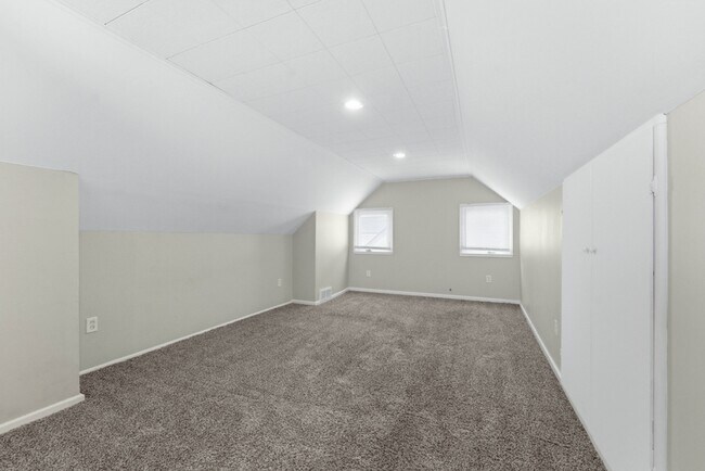 Building Photo - 4669 17th St